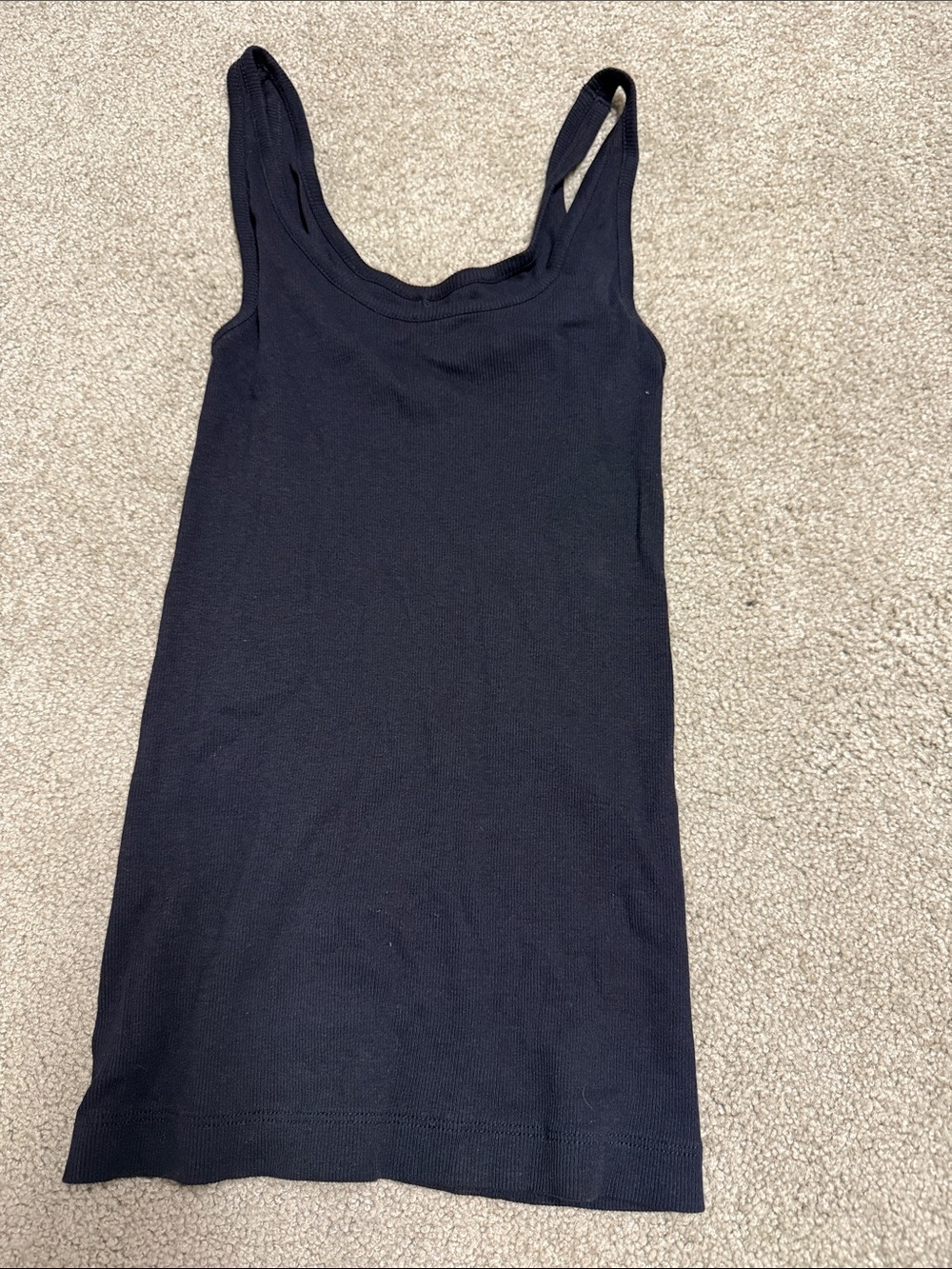 Vince Black Ribbed Scoop Tank